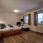 Апартаменти Gaestehaus Amade *
