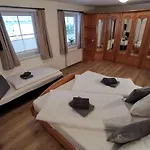 Gaestehaus Amade * Флахау