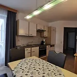 Апартаменти Gaestehaus Amade *