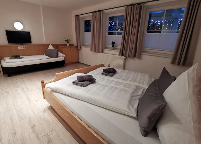 Gaestehaus Amade 아파트 플라차우